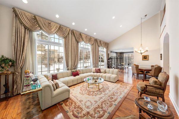 Chandelier, Dining room, Interior, Living room, Recessed Lighting, Wood Texture Flooring