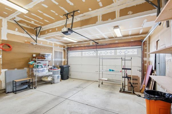 Garage, Interior