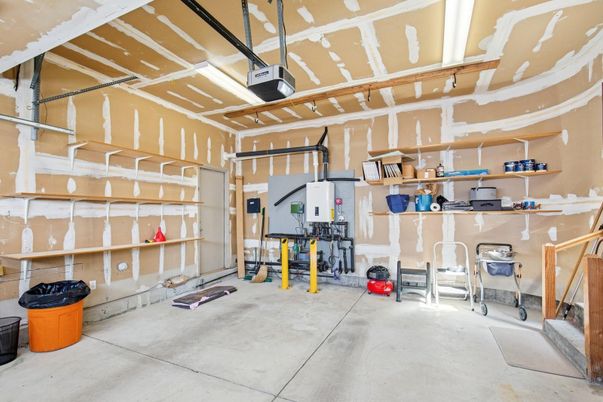 Garage, Interior
