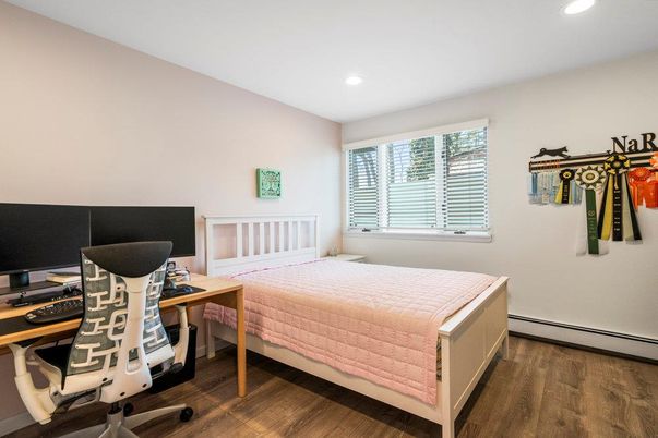 Bedroom, Home Office, Interior, Recessed Lighting, Wood Texture Flooring