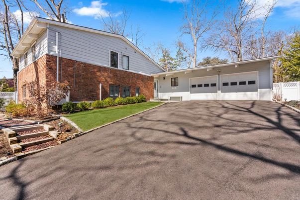 Attached, Exterior, Facade, Brick Facade, Farmhouse