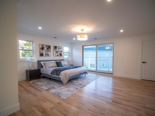 Bedroom, Interior, Recessed Lighting, Wood Texture Flooring