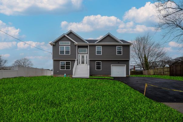 Attached, Exterior, Facade, Raised Ranch