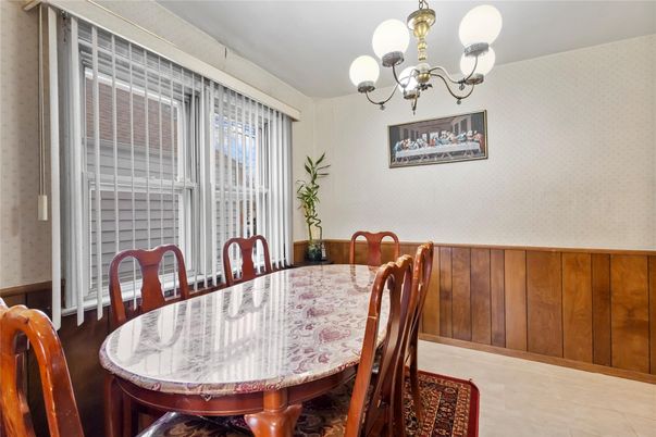 Chandelier, Dining room, Interior