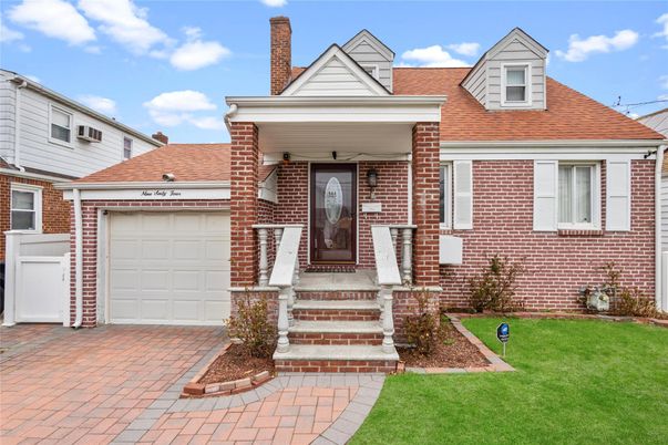 Attached, Exterior, Facade, Brick Facade, Cape Cod