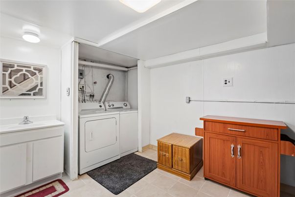 Interior, Utility Closets, Washer
