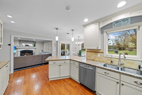 Fireplace, Interior, Kitchen, Living room, Pendant Lights, Recessed Lighting, Wood Texture Flooring
