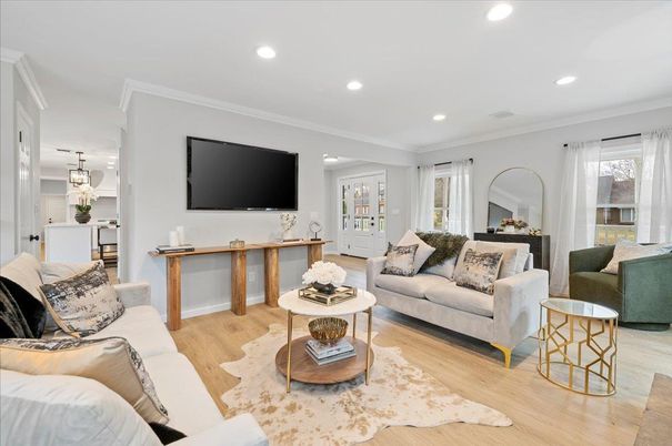 Interior, Living room, Recessed Lighting, Wood Texture Flooring