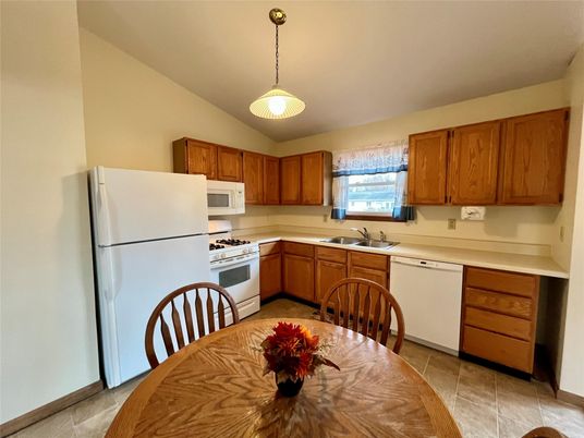 Dining room, Interior, Kitchen, Pendant Lights