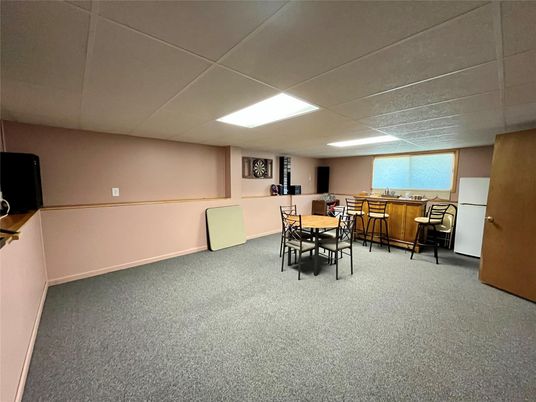 Dining room, Interior, Recessed Lighting