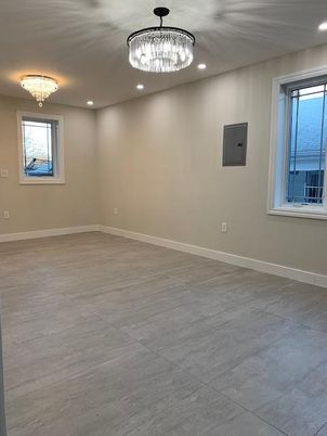 Chandelier, Empty room, Interior, Recessed Lighting