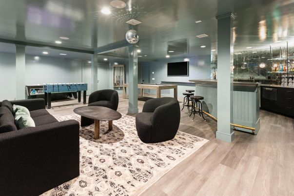 Game Room, Interior, Living room, Pendant Lights, Recessed Lighting, Wood Texture Flooring