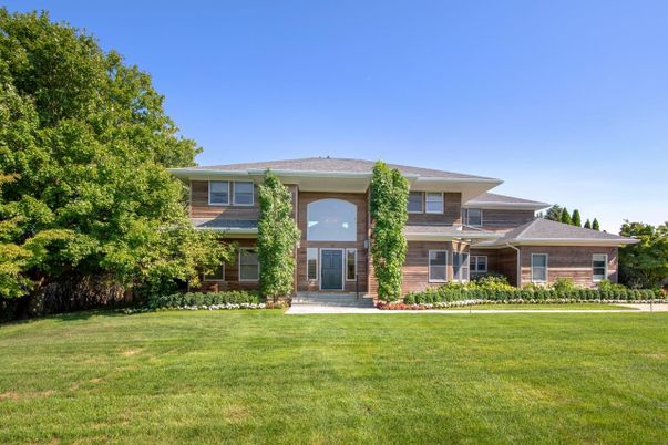 Backyard, Exterior, Facade, Modern