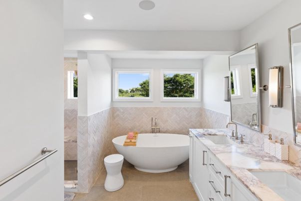 Bathroom, Dual Sink Vanities, Free Standing Baths, Interior, Recessed Lighting