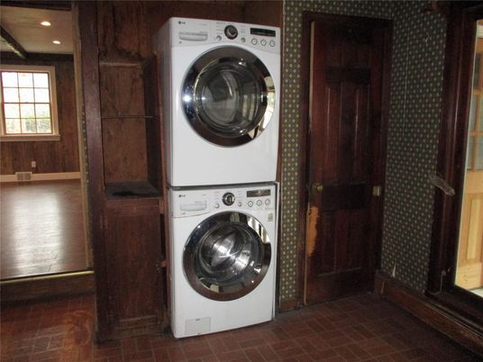 Interior, Recessed Lighting, Utility Closets, Washer