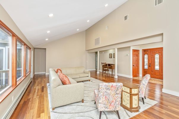 Interior, Living room, Recessed Lighting, Wood Texture Flooring