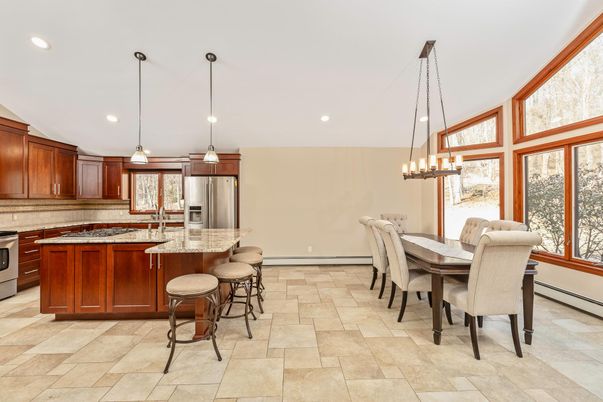 Dining room, Interior, Kitchen, Pendant Lights, Recessed Lighting, Stainless Steel Appliances