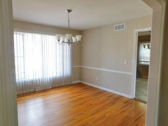 Chandelier, Empty room, Interior, Wood Texture Flooring