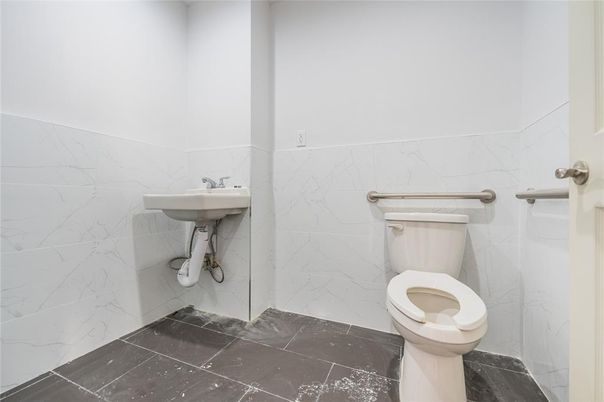 Bathroom, Interior, Marble, Marble Walls