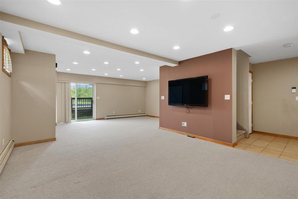 Empty room, Interior, Recessed Lighting