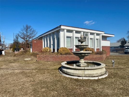 Backyard, Exterior, Facade, Brick Facade, None