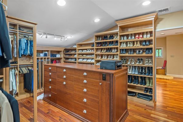 Interior, Recessed Lighting, Walk-in Closets, Wood Texture Flooring