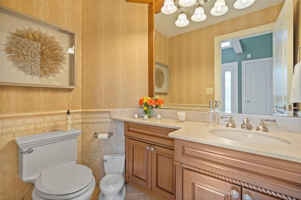 Bathroom, Dual Sink Vanities, Interior