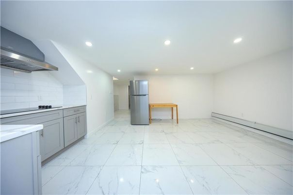 Interior, Kitchen, Marble, Recessed Lighting
