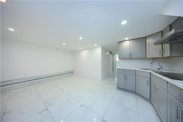 Interior, Kitchen, Marble, Recessed Lighting