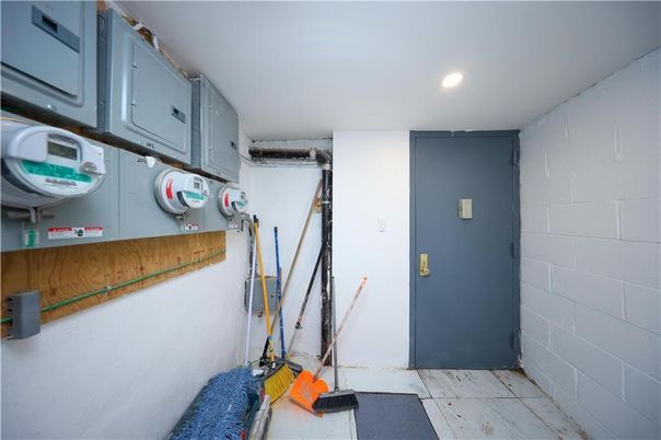 Interior, Recessed Lighting