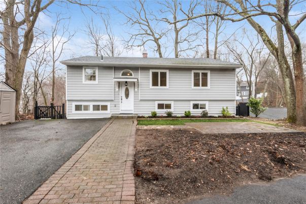 Attached, Exterior, Facade, Raised Ranch