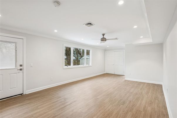 Empty room, Interior, Recessed Lighting, Wood Texture Flooring