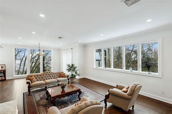 Interior, Living room, Pendant Lights, Recessed Lighting, Wood Texture Flooring