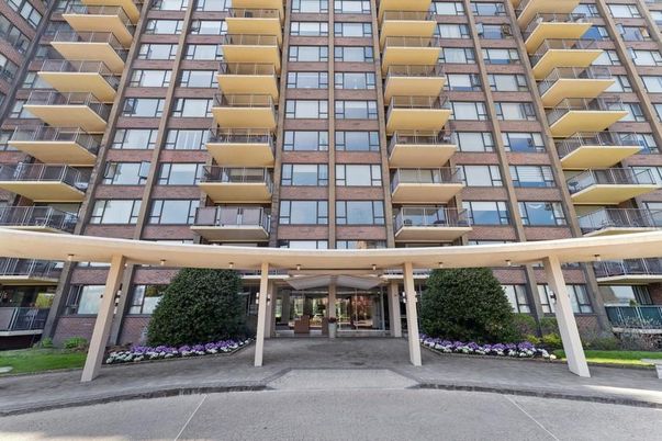 Exterior, Facade, Condo Building
