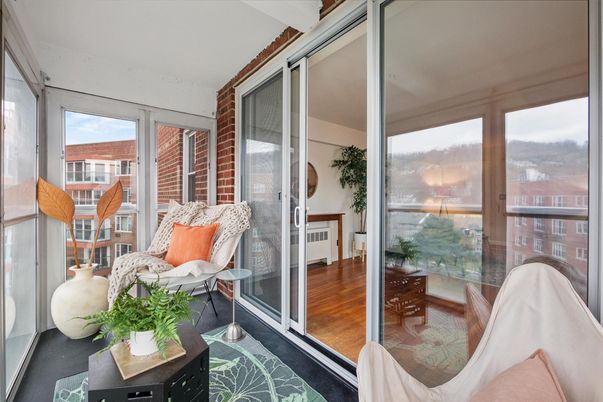 Interior, Sun Room, Wood Texture Flooring