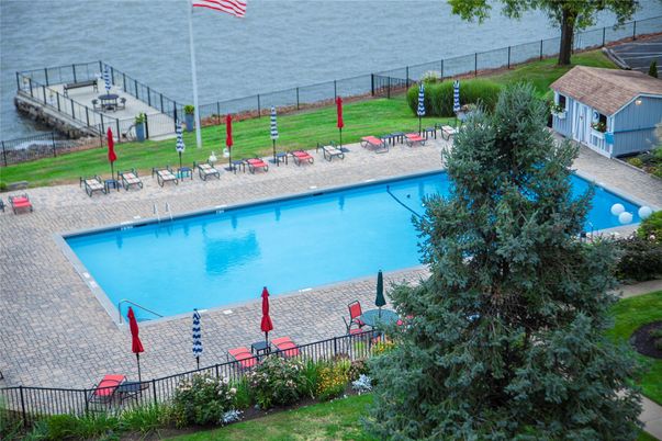 Exterior, Pool, Water