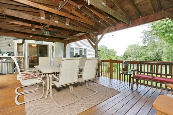 Exterior, Wood Texture Flooring