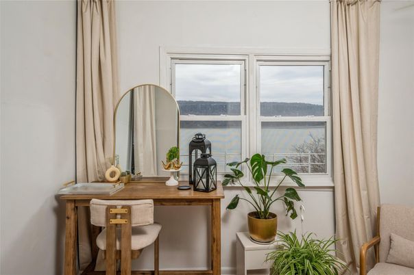Home Office, Interior, Water