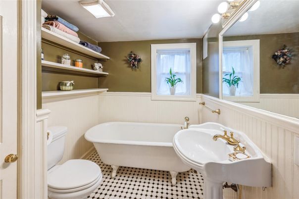 Bathroom, Free Standing Baths, Interior