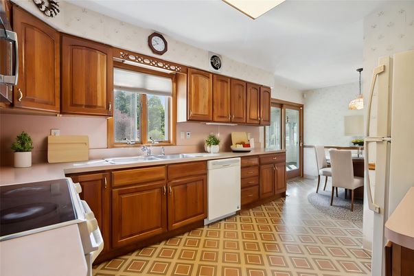 Dining room, Interior, Kitchen, Pendant Lights