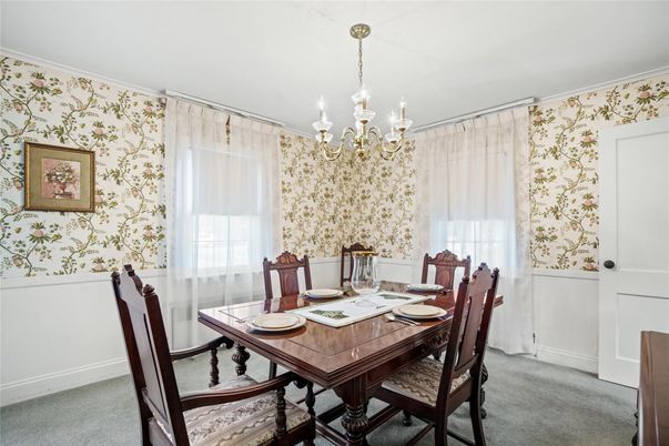 Chandelier, Dining room, Interior