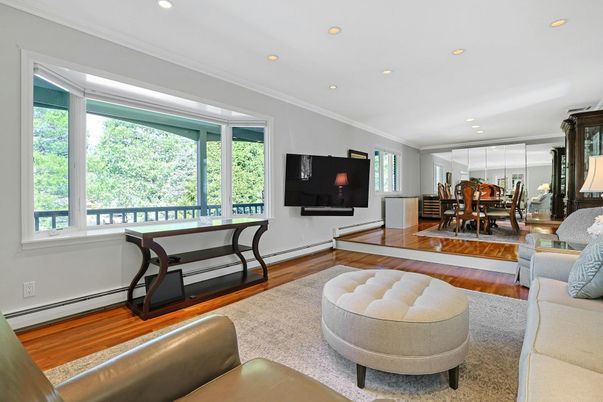 Dining room, Interior, Living room, Recessed Lighting, Wood Texture Flooring