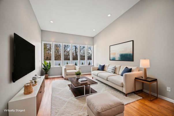 Interior, Living room, Recessed Lighting, Wood Texture Flooring