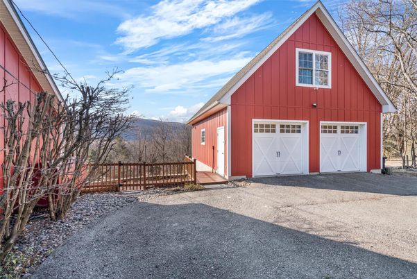 Detached Garage, Exterior