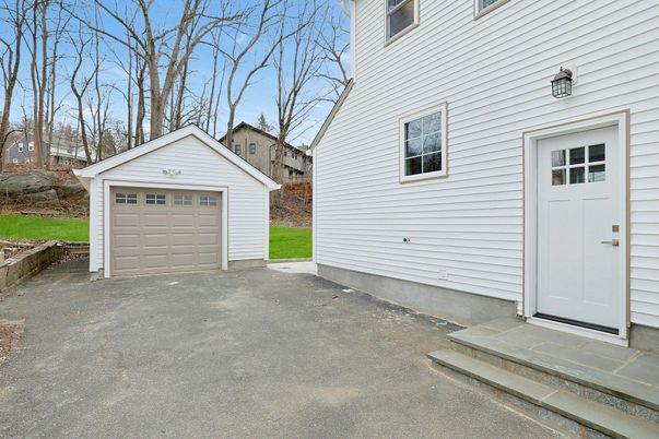 Detached Garage, Exterior