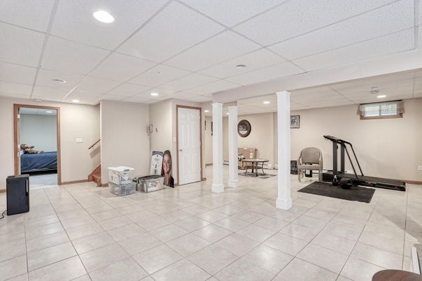 Fitness Equipment, Interior, Recessed Lighting