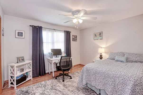 Bedroom, Home Office, Interior, Wood Texture Flooring