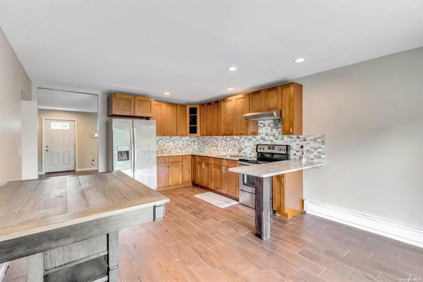 Interior, Kitchen, Recessed Lighting, Wood Texture Flooring