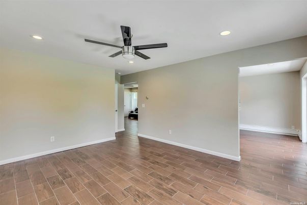 Empty room, Interior, Recessed Lighting, Wood Texture Flooring