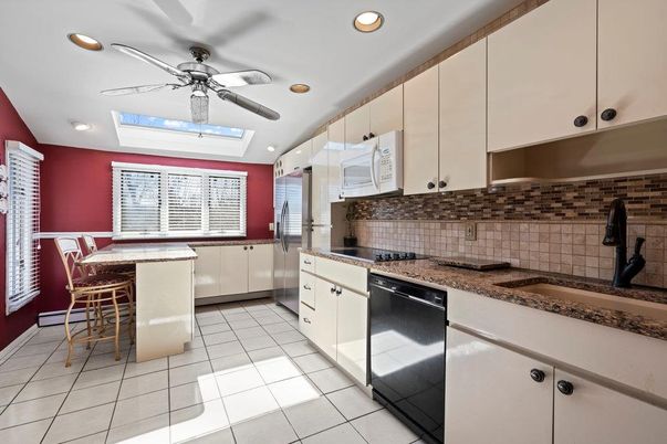 Interior, Kitchen, Recessed Lighting